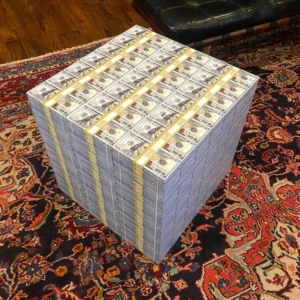 Alternative view of 1 Million Dollar Prop Money - Cubic Pallet